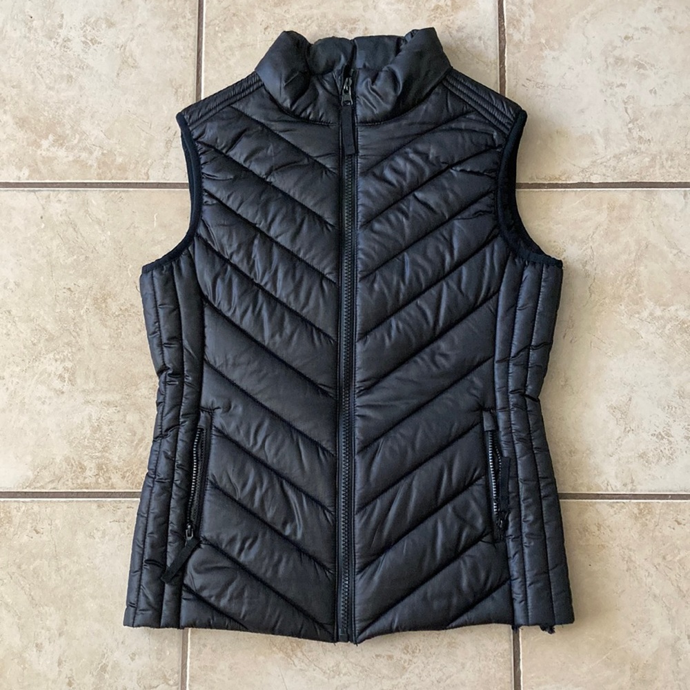 Coffee Shop Kids black puffer vest